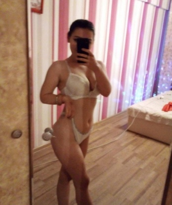 Венера, 26 лет, 2 размер груди