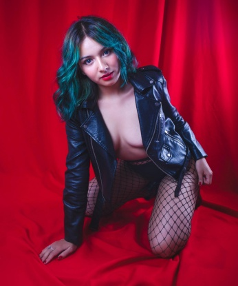 Тамара, 18 лет, 2 размер груди